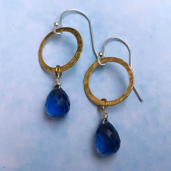 Handcrafted Sundance charm Earrings - Picture 2 of 9